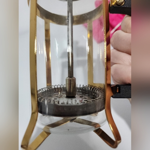 VINTAGE, PYREX Gold and Black French Press Coffee Maker - Picture 2 of 5